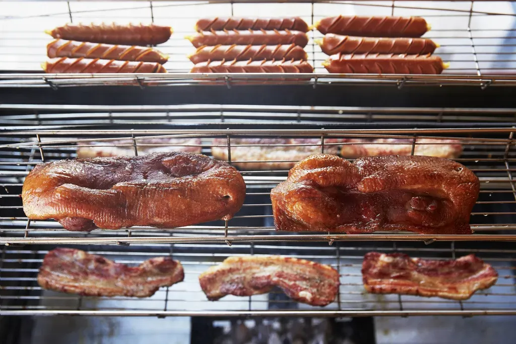 Dlaczego warto wybrać wędzarnię pietrzyk